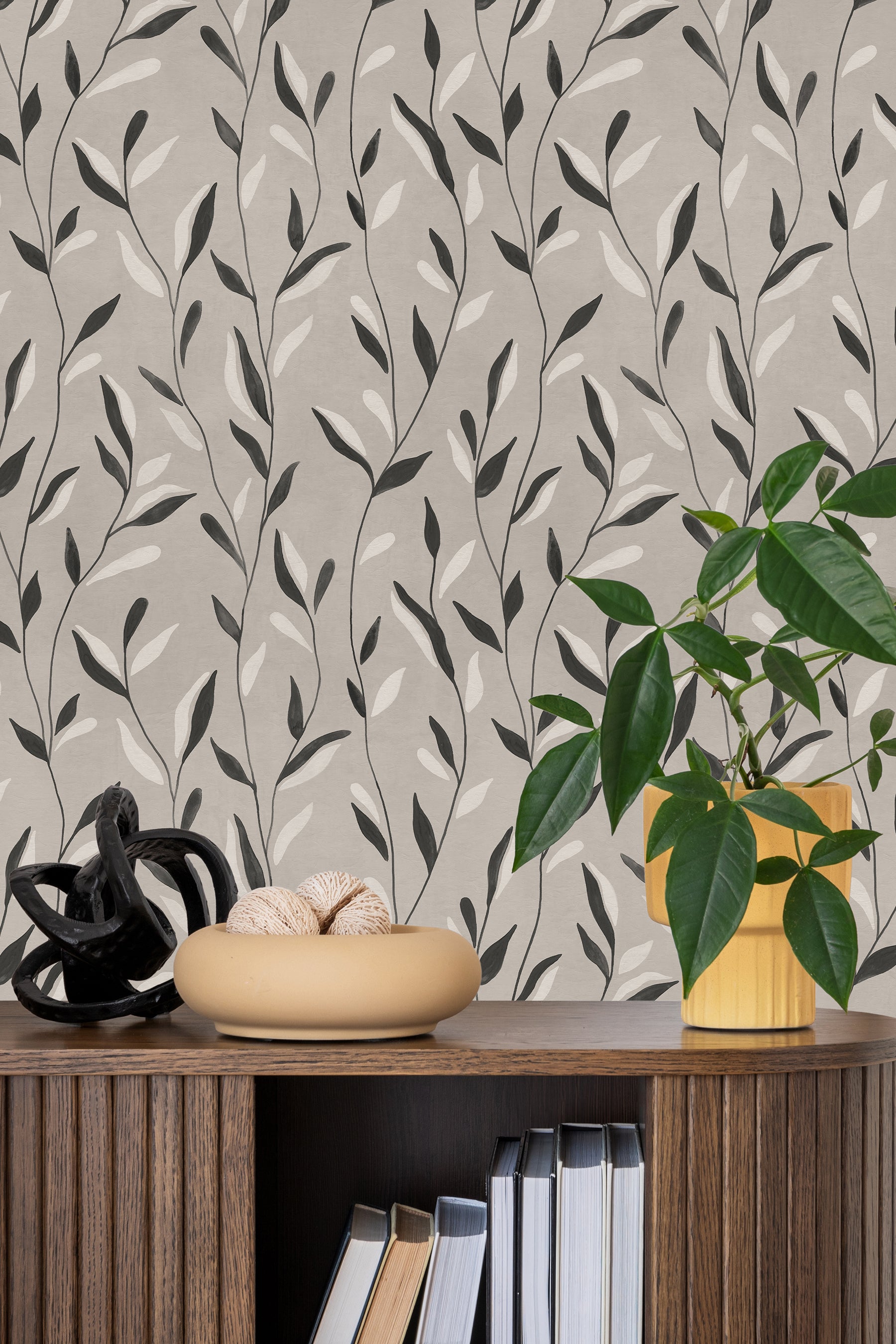 Laurel Dovetail Wide Lifestyle Image