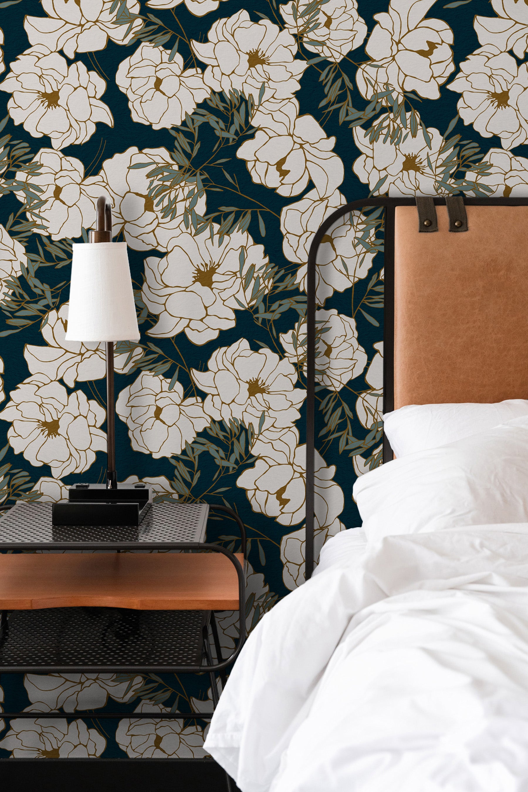 Olivia Peacock Close Lifestyle Image