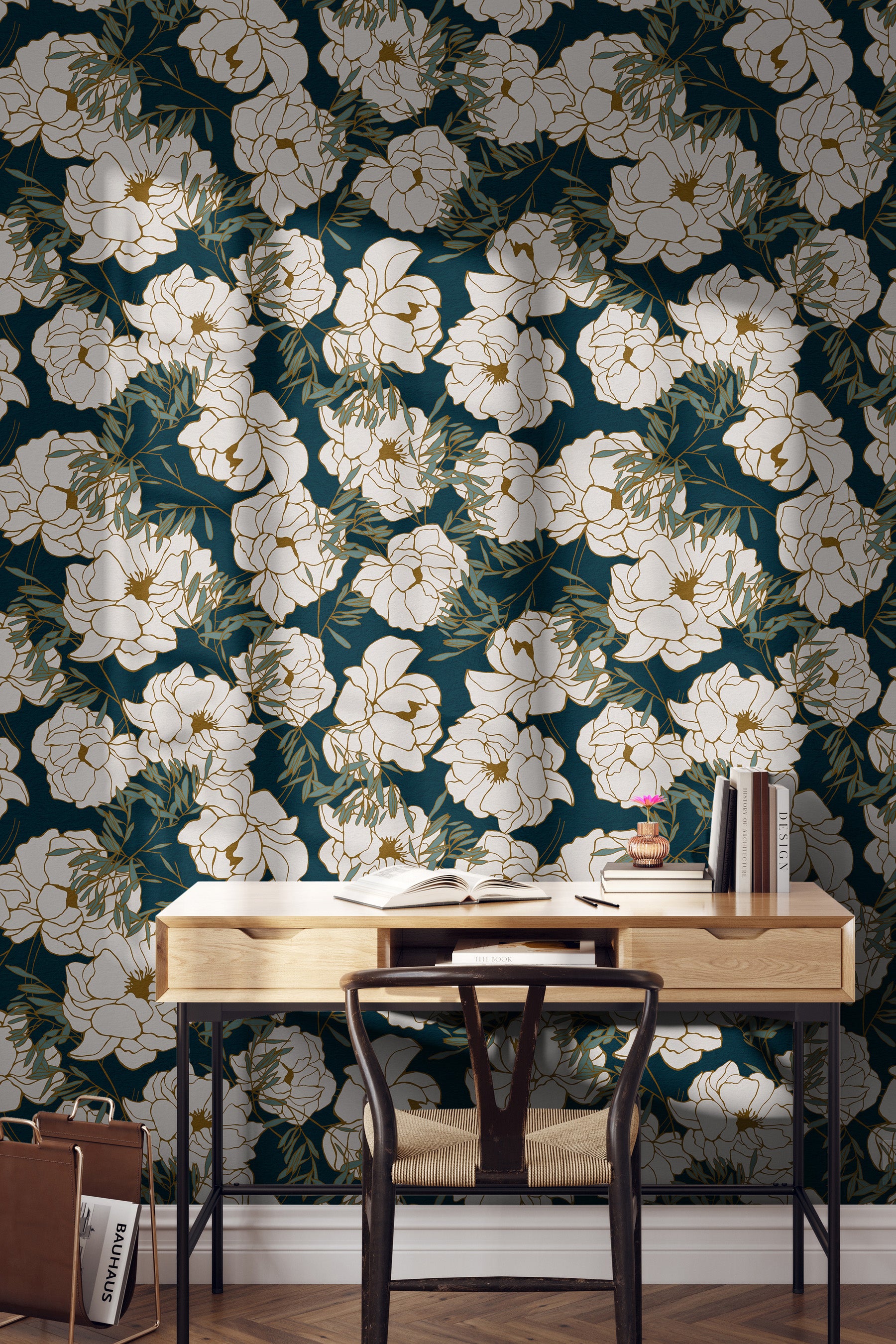 Olivia Peacock Wide Lifestyle Image