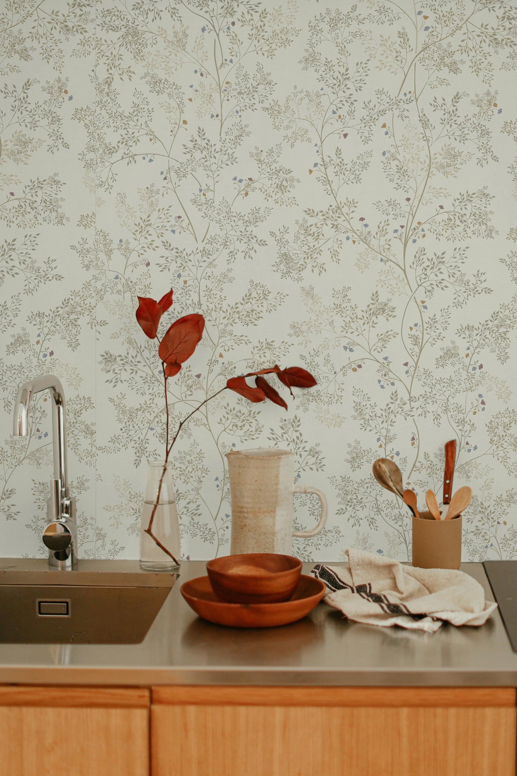 Posies Champagne Close Lifestyle Image
