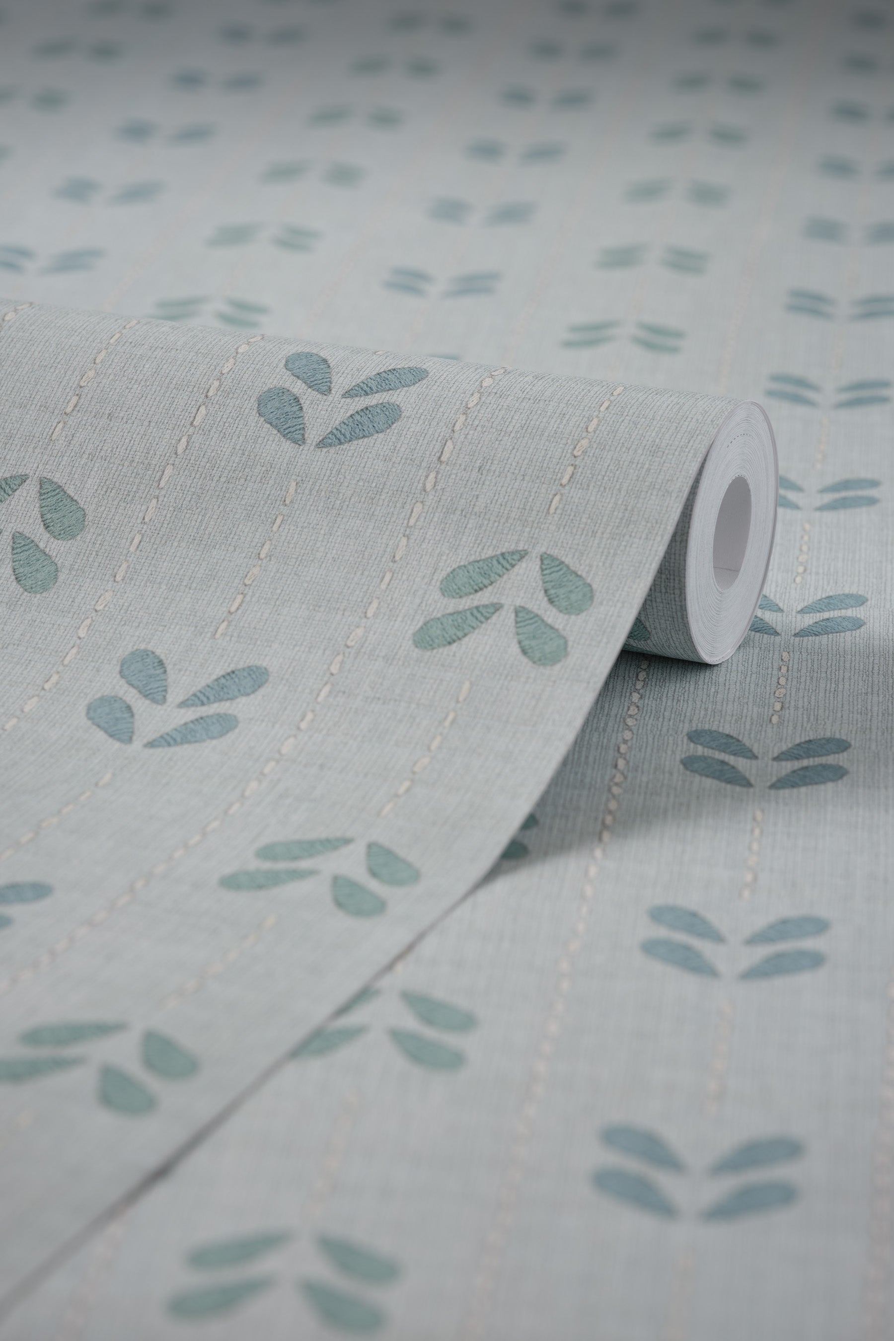 Lark Frost Roll Detail Image