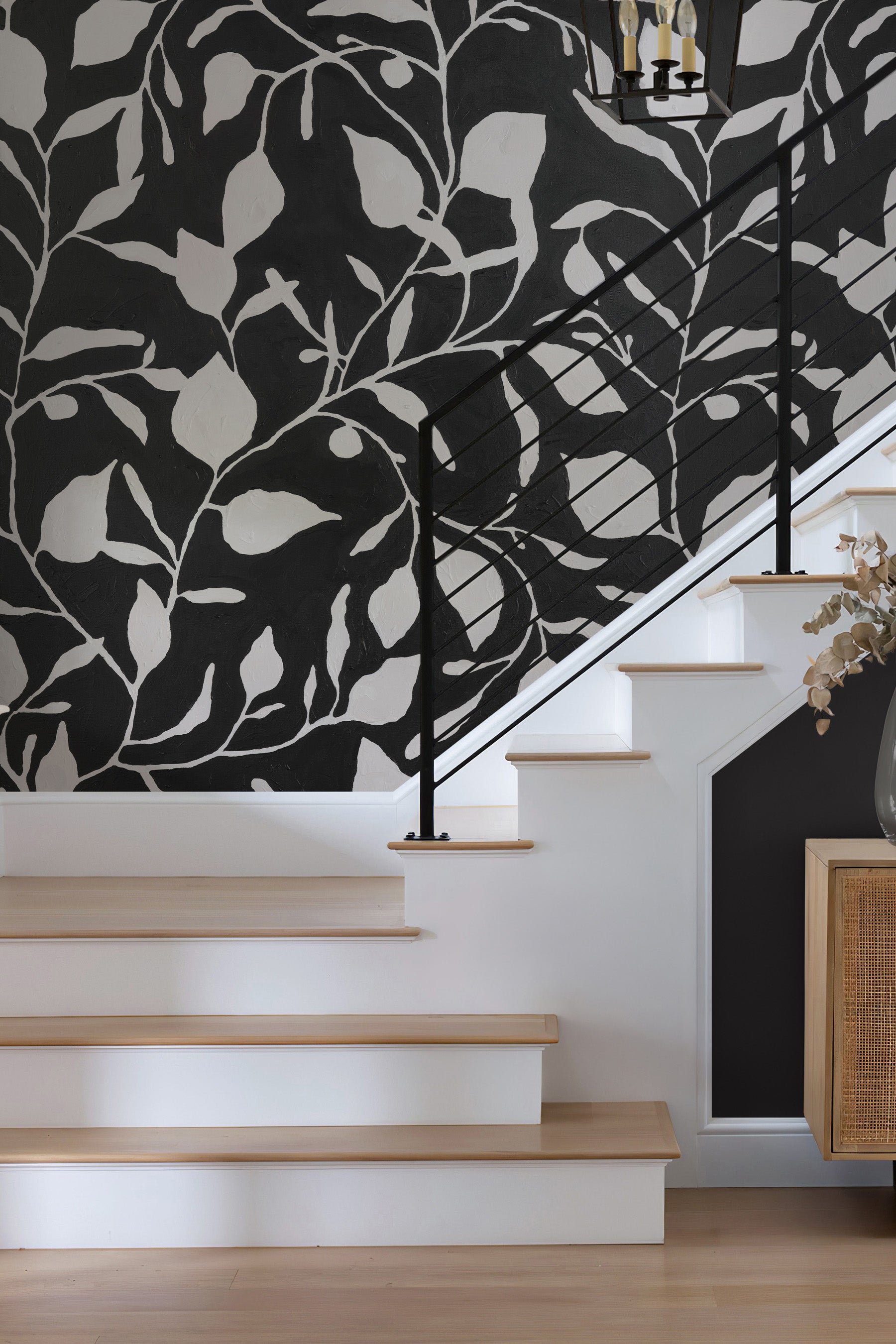 Cleo Mural Onyx Wide Lifestyle Image