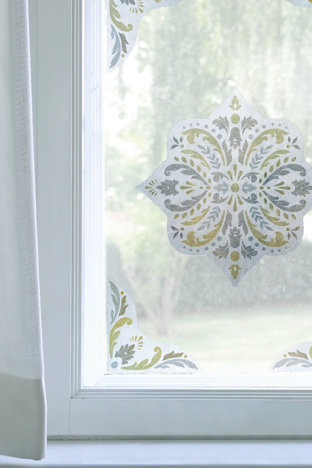 Medallion Accent