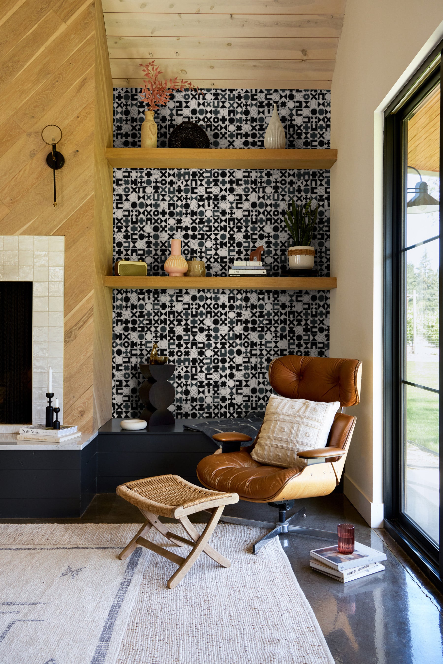 Tokens Obsidian Wide Lifestyle Image